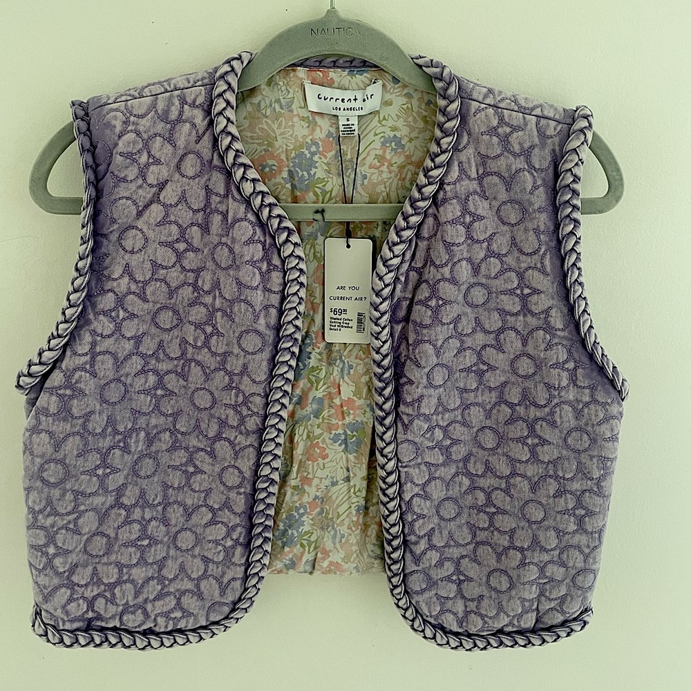 Anthropologie - Current Air - washed cotton quilt crop vest with braided detail